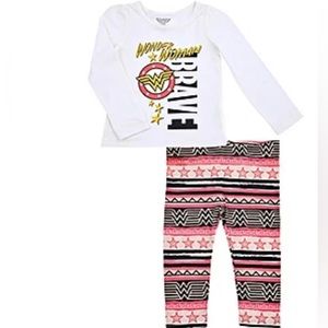 Warner Bros Baby Girls DC Comics Wonder Women 2 pc Pants Set